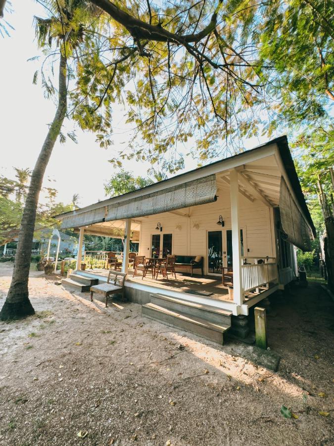 Vayam Boutique Resort Gili Asahan Εξωτερικό φωτογραφία