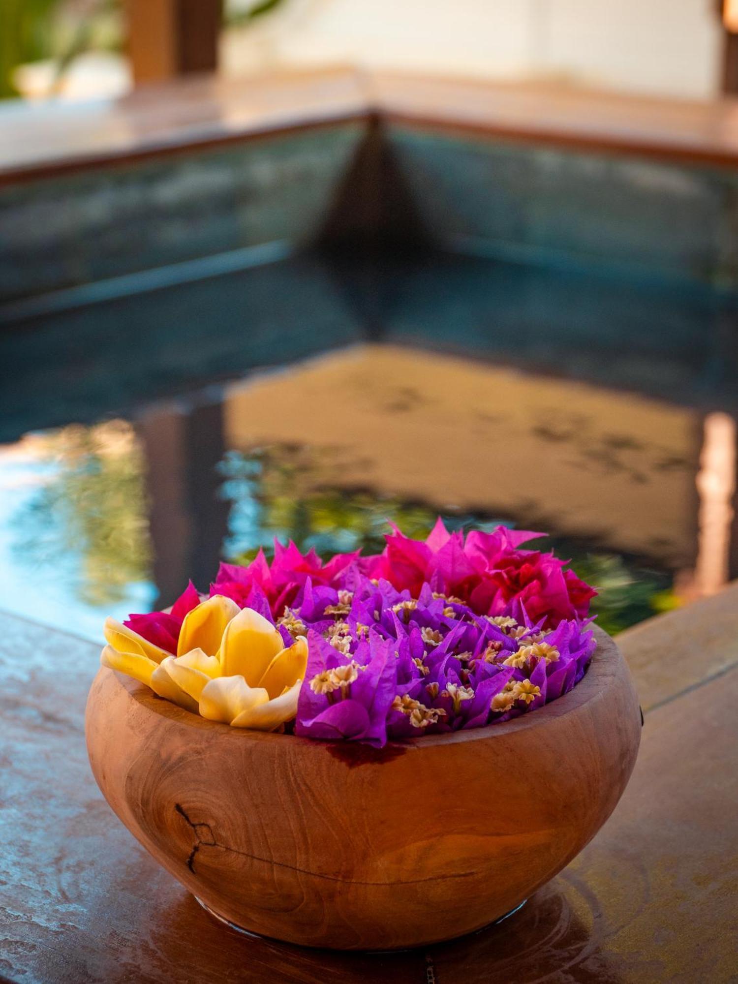 Vayam Boutique Resort Gili Asahan Εξωτερικό φωτογραφία